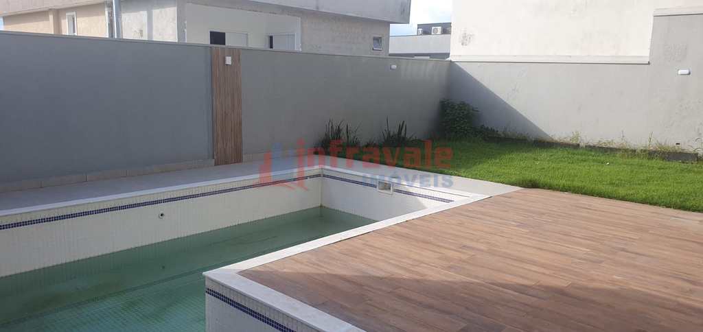 Sobrado de Condomínio em São José dos Campos, no bairro Condomínio Residencial Jaguary