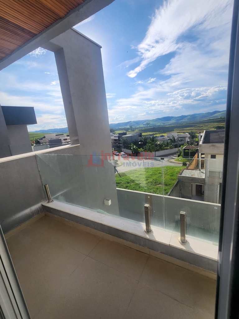Sobrado de Condomínio em São José dos Campos, no bairro Condomínio Residencial Jaguary