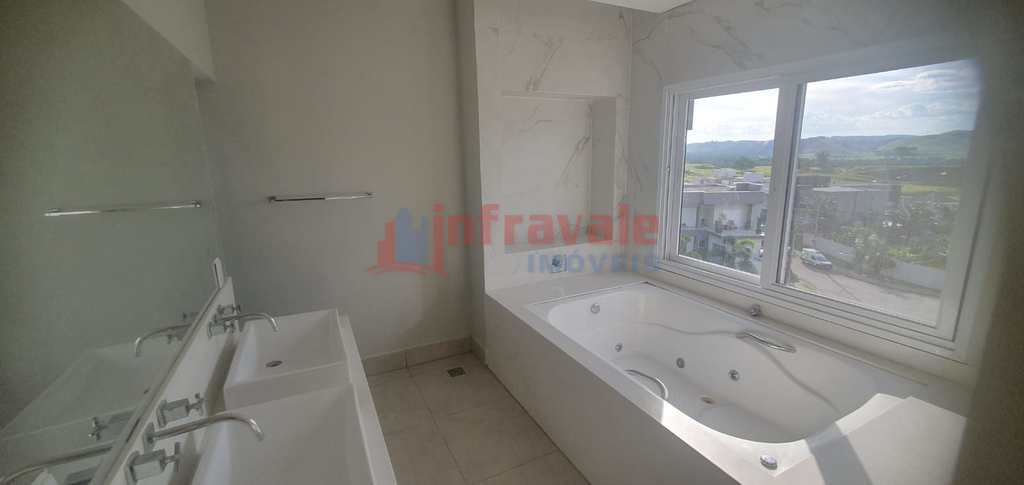 Sobrado de Condomínio em São José dos Campos, no bairro Condomínio Residencial Jaguary
