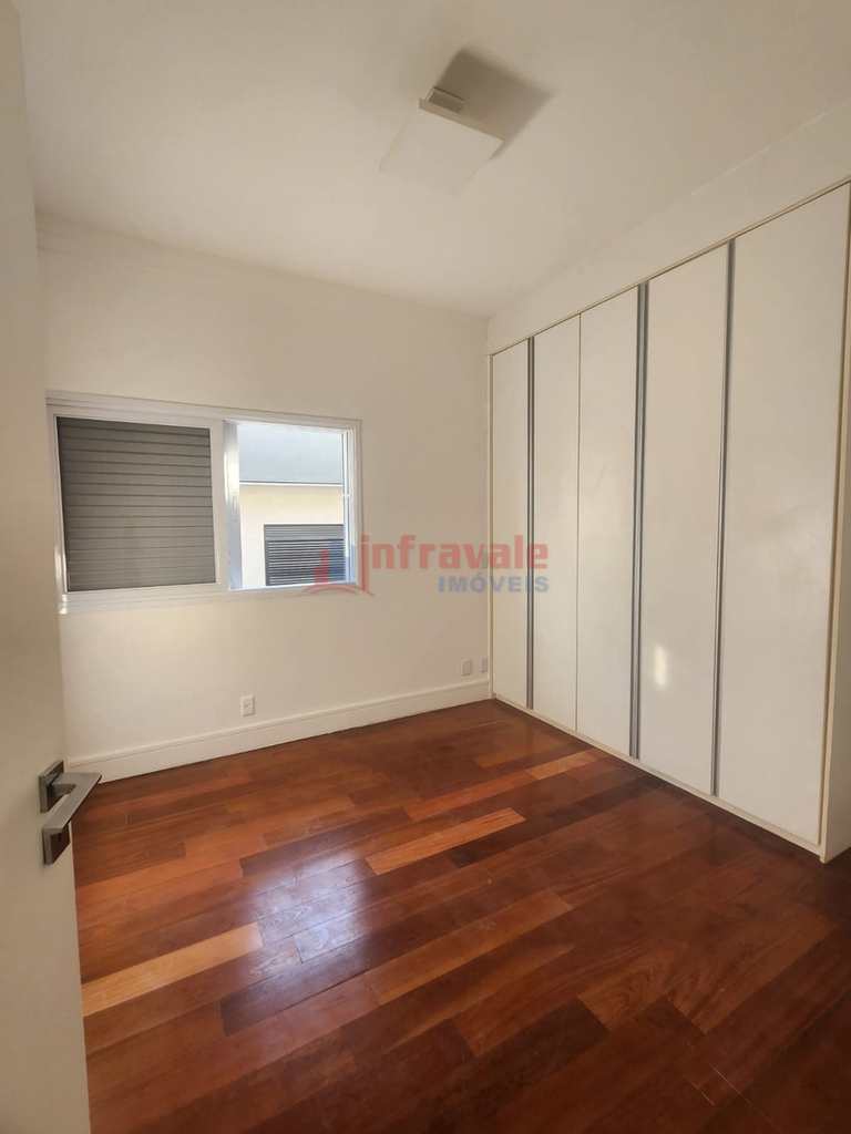 Sobrado de Condomínio em São José dos Campos, no bairro Condomínio Residencial Jaguary