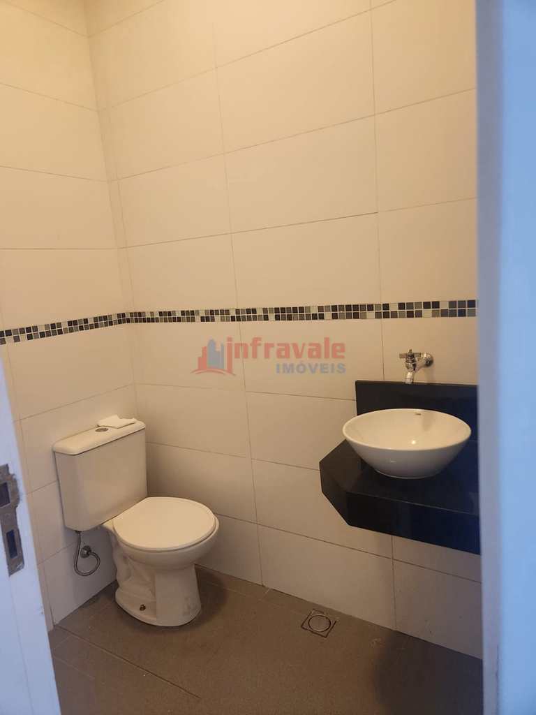 Sobrado de Condomínio em São José dos Campos, no bairro Condomínio Residencial Jaguary