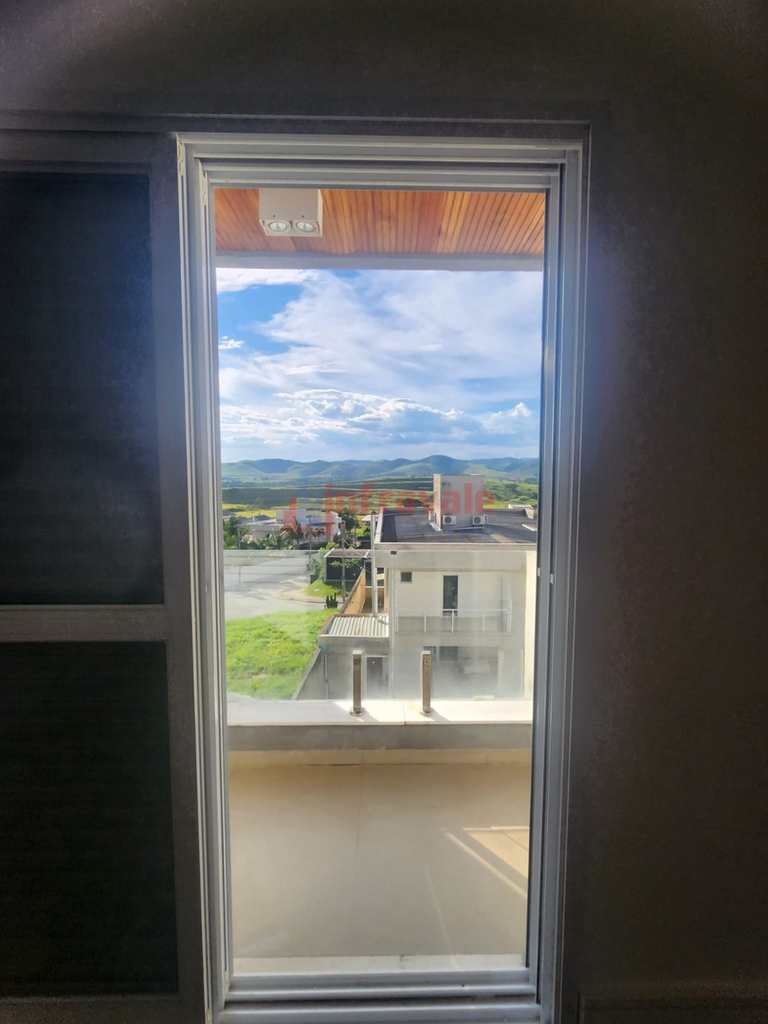 Sobrado de Condomínio em São José dos Campos, no bairro Condomínio Residencial Jaguary