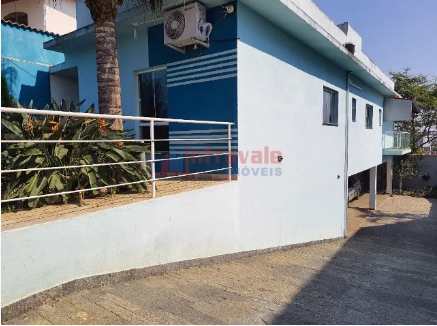 Casa em Jacareí, no bairro Jardim Terras de São João