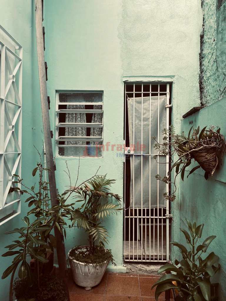 Casa em Jacareí, no bairro Parque Brasil