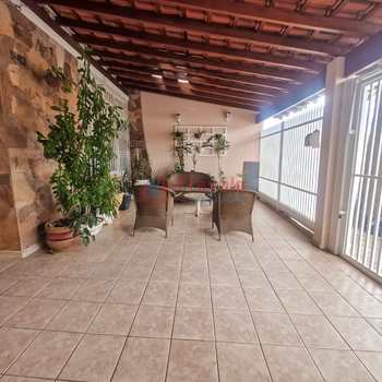 Casa em Jacareí, bairro Parque Brasil