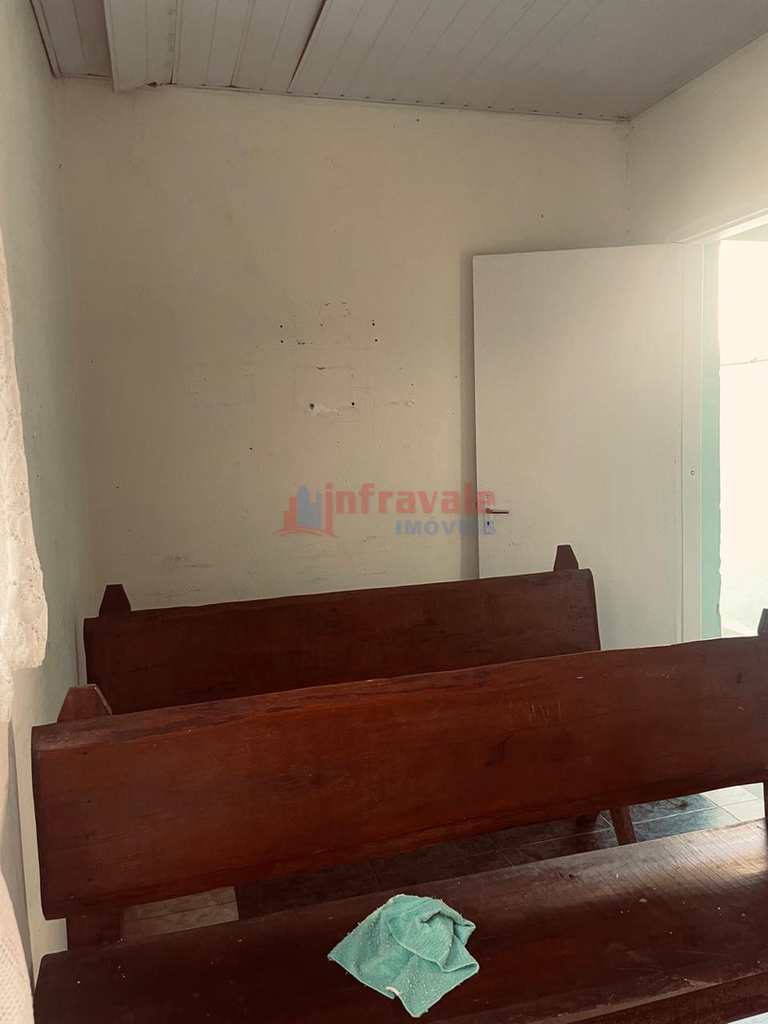 Casa em Jacareí, no bairro Parque Brasil