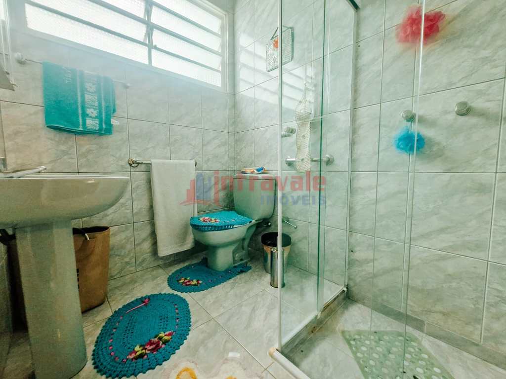 Casa em Jacareí, no bairro Parque Brasil