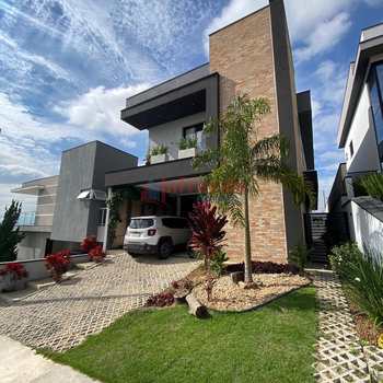 Sobrado de Condomínio em Jacareí, bairro Condomínio Residencial Fogaça
