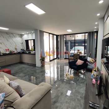 Casa em Jacareí, bairro Residencial Parque dos Sinos