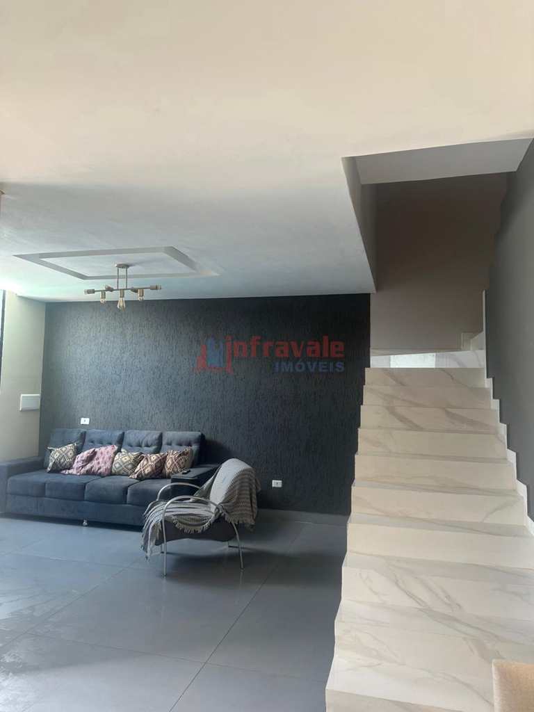 Sobrado em São José dos Campos, no bairro Setville Altos de São José