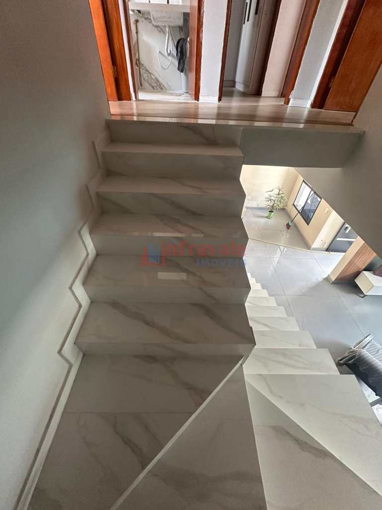 Sobrado em São José dos Campos, no bairro Setville Altos de São José