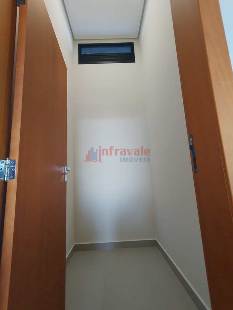 Casa de Condomínio em São José dos Campos, no bairro Putim