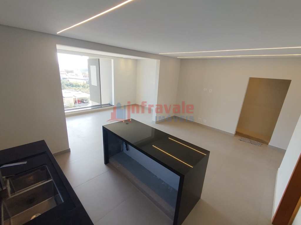 Casa de Condomínio em São José dos Campos, no bairro Putim