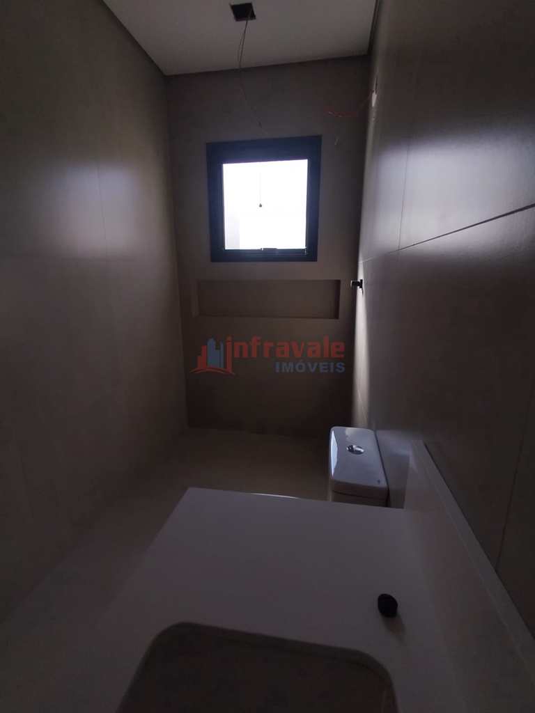 Casa de Condomínio em São José dos Campos, no bairro Putim