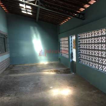 Casa em Jacareí, bairro Jardim do Vale