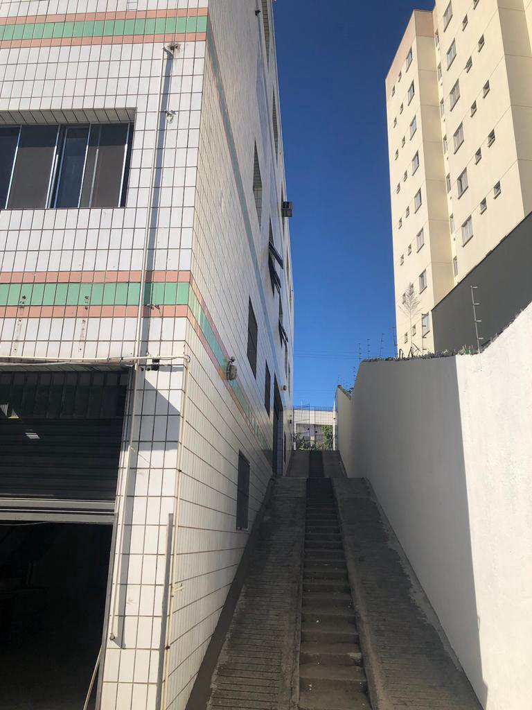 Conjunto Comercial em São Paulo, no bairro Vila Guarani (Z Sul)