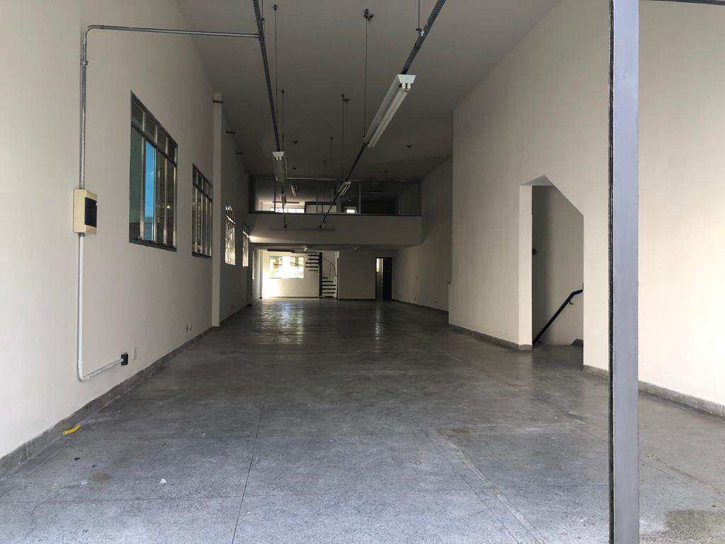 Conjunto Comercial em São Paulo, no bairro Vila Guarani (Z Sul)