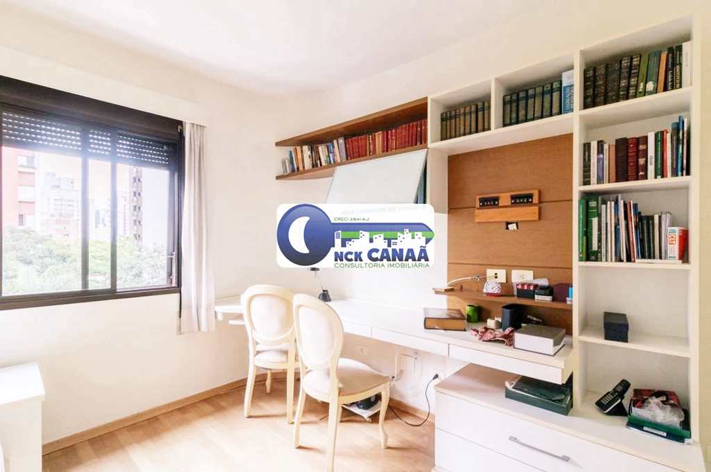 Apartamento em São Paulo, no bairro Indianópolis