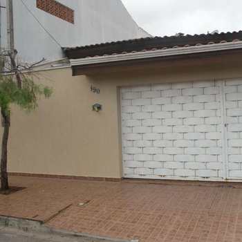 Casa em Sorocaba, bairro Conjunto Habitacional Herbert de Souza