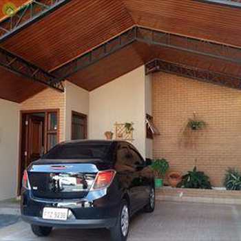 Casa em Taubaté, bairro Jardim das Nações