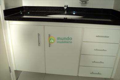 Apartamento, código 2781 em Taubaté, bairro Centro