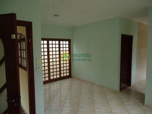 Casa, código 6232 em Taubaté, bairro Vila dos Comerciários I