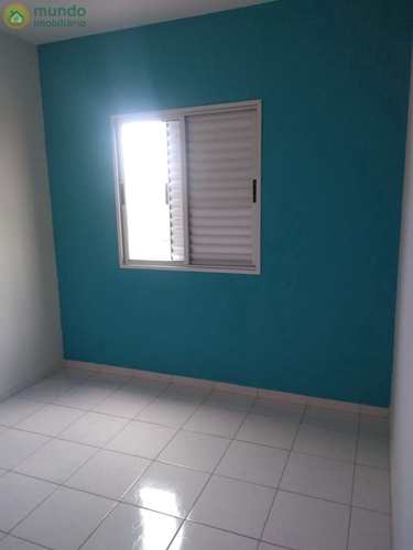 Apartamento, código 8209 em Taubaté, bairro Vila Edmundo