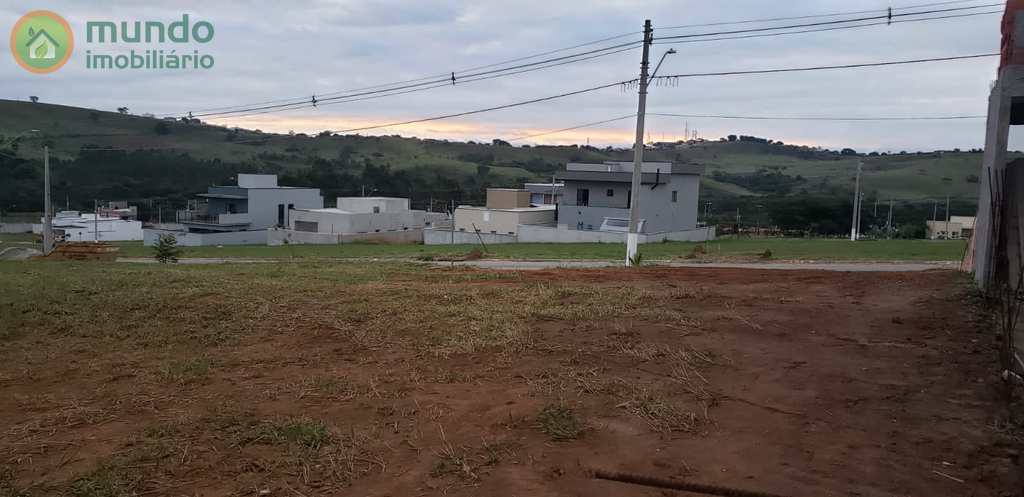 Terreno de Condomínio em Taubaté, no bairro Una