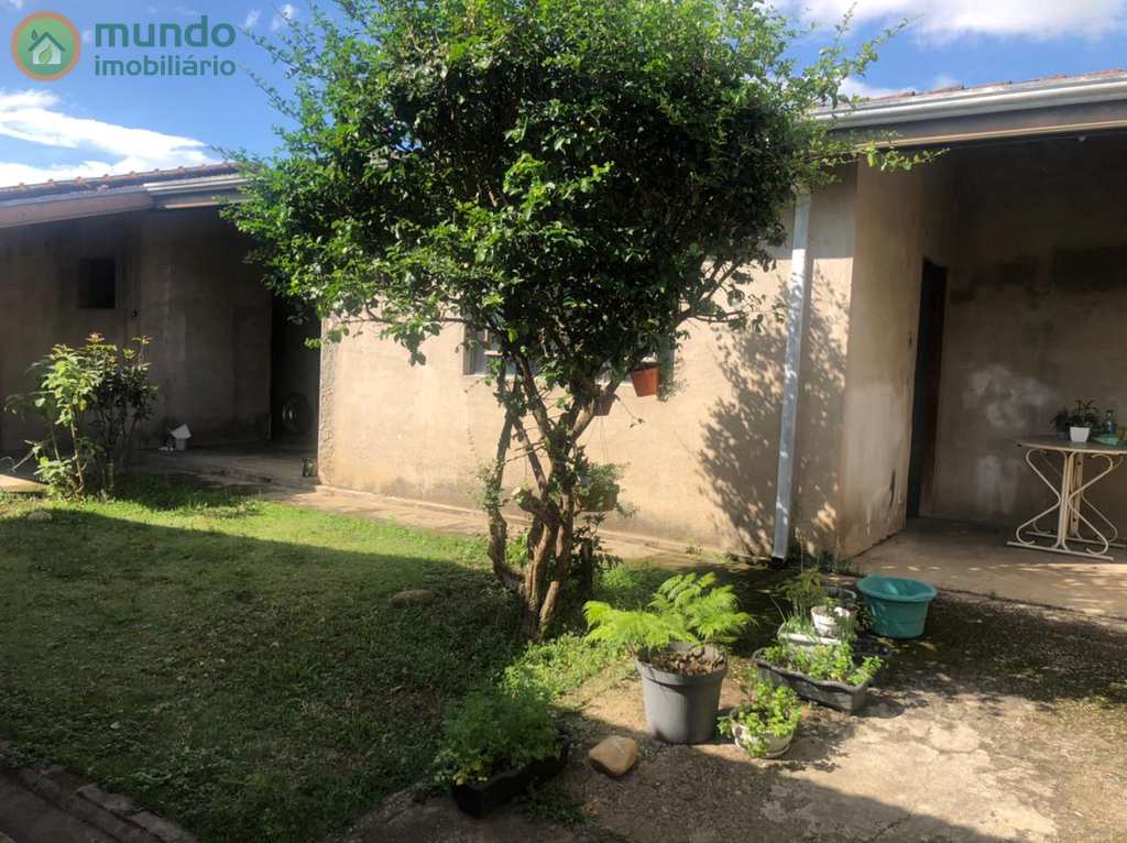 Casa em Taubaté, no bairro Jardim das Nações
