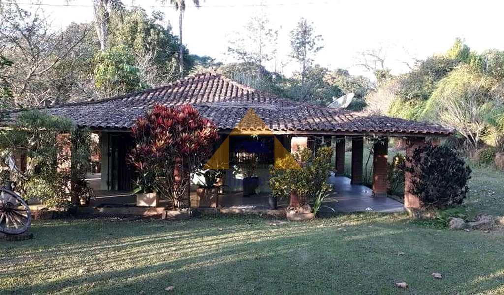 Chácara em Piedade, bairro Centro