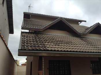 Sobrado, código 6865 em Jacareí, bairro Jardim Terras de Santa Helena