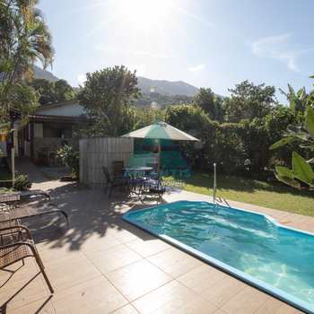 Casa em Ubatuba, bairro Praia da Lagoinha