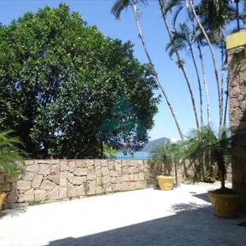 Casa em Ubatuba, bairro Praia da Enseada