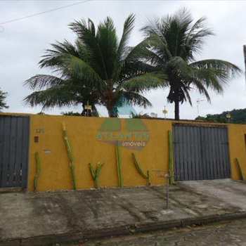 Casa em Ubatuba, bairro Praia das Toninhas