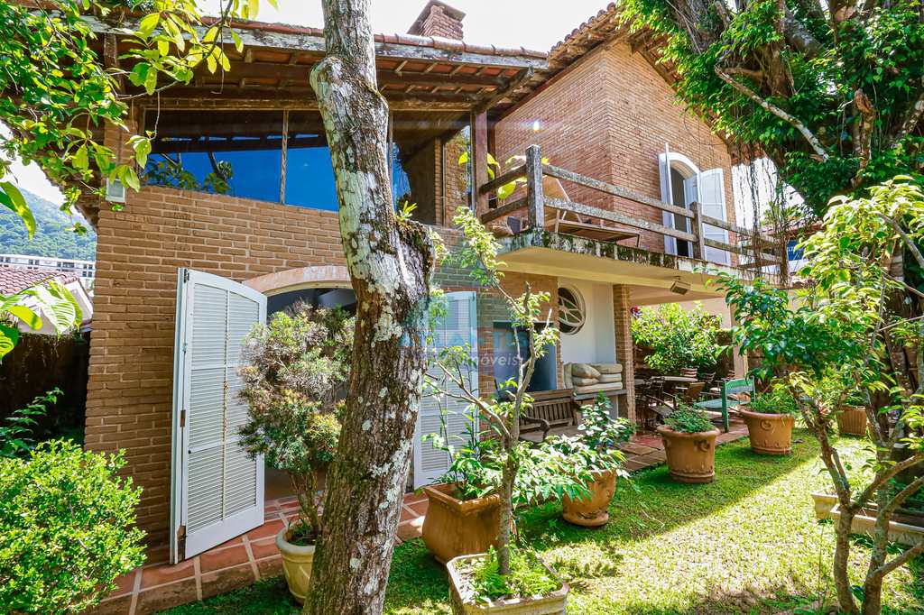 Casa em Ubatuba, no bairro Condomínio Lagoinha