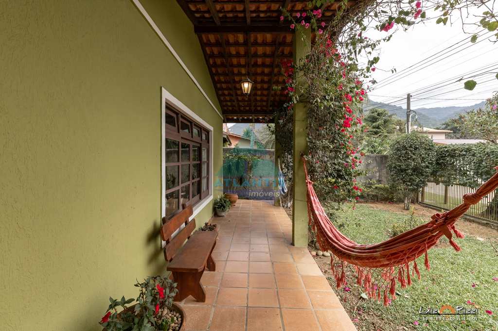 Casa em Ubatuba, no bairro Condomínio Lagoinha