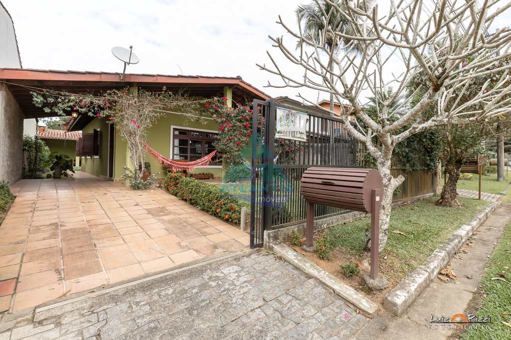 Casa em Ubatuba, no bairro Condomínio Lagoinha