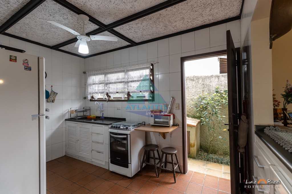 Casa em Ubatuba, no bairro Condomínio Lagoinha