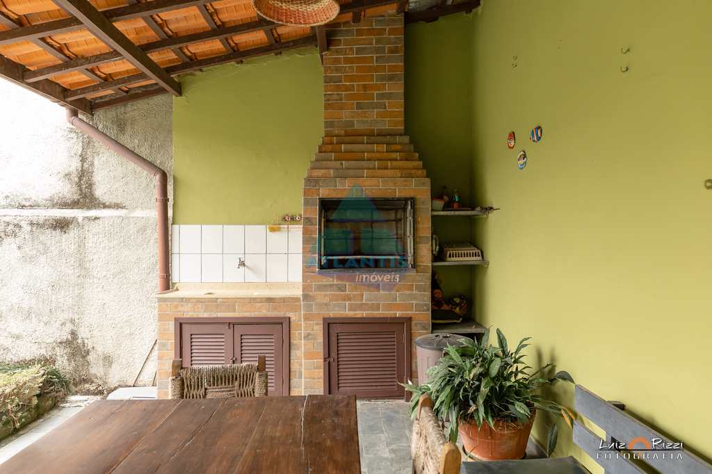Casa em Ubatuba, no bairro Condomínio Lagoinha
