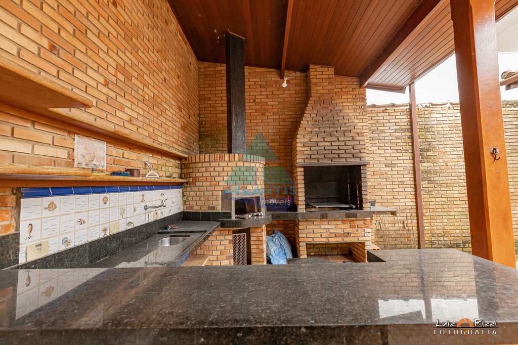 Casa em Ubatuba, no bairro Condomínio Lagoinha