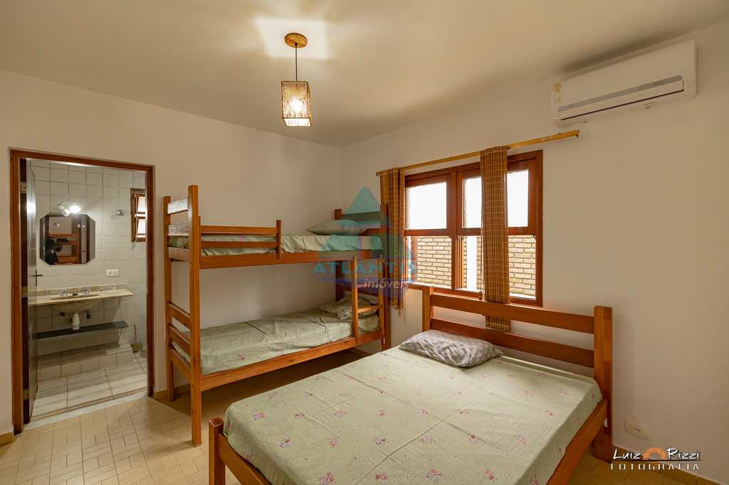 Casa em Ubatuba, no bairro Condomínio Lagoinha