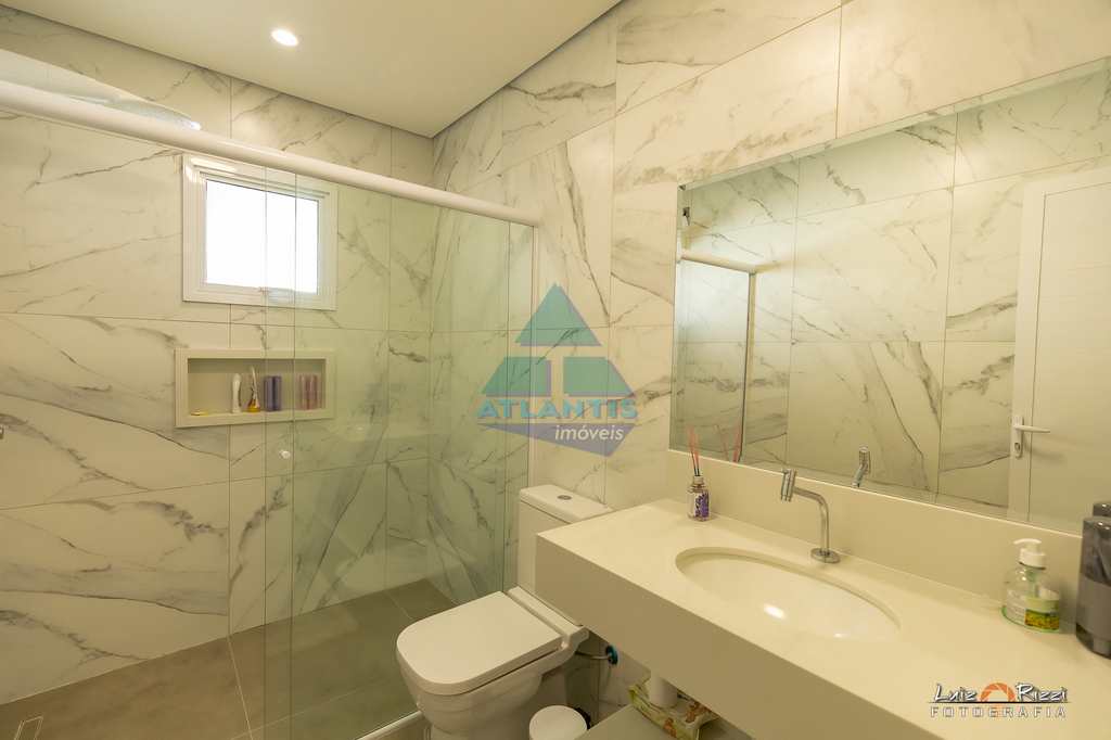 Casa em Ubatuba, no bairro Condomínio Lagoinha