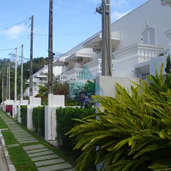Casa em Caraguatatuba, bairro Tabatinga