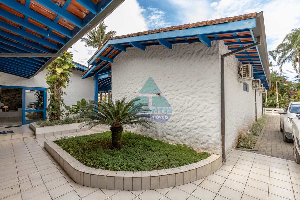Casa em Ubatuba, no bairro Condomínio Lagoinha