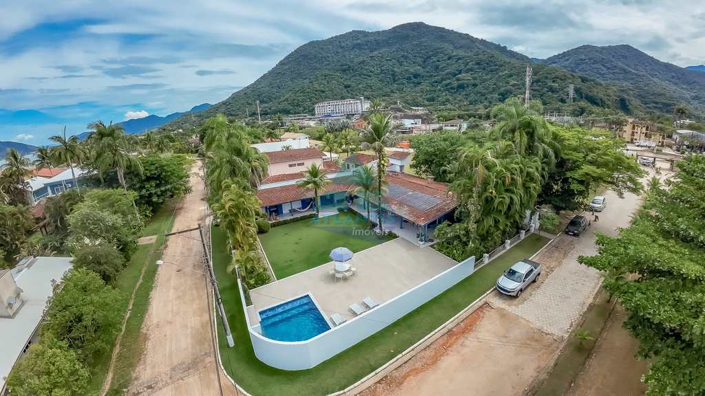 Casa em Ubatuba, no bairro Condomínio Lagoinha
