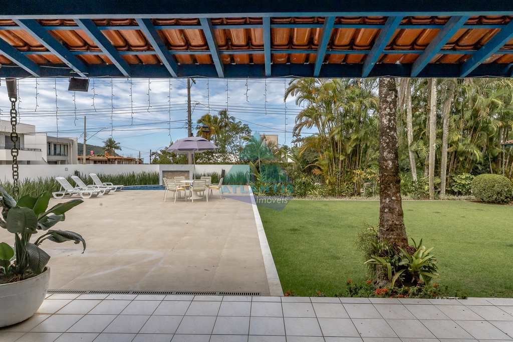 Casa em Ubatuba, no bairro Condomínio Lagoinha