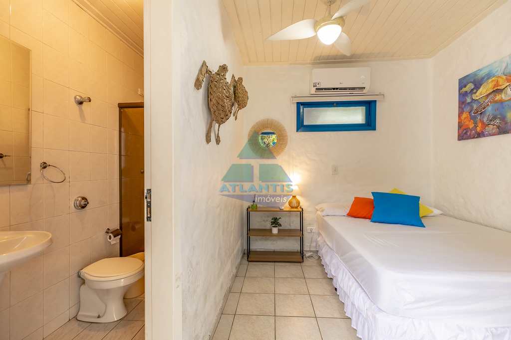 Casa em Ubatuba, no bairro Condomínio Lagoinha