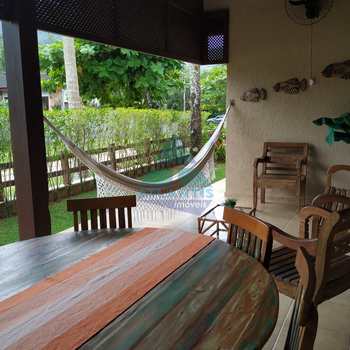 Casa em Ubatuba, bairro Condomínio Lagoinha