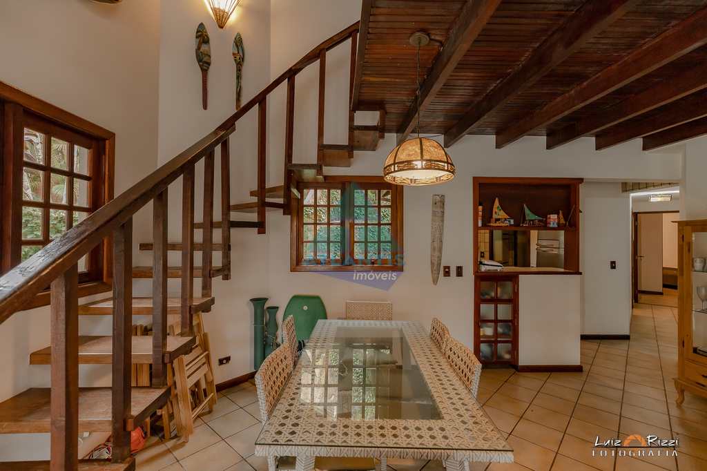 Casa em Ubatuba, no bairro Condomínio Lagoinha