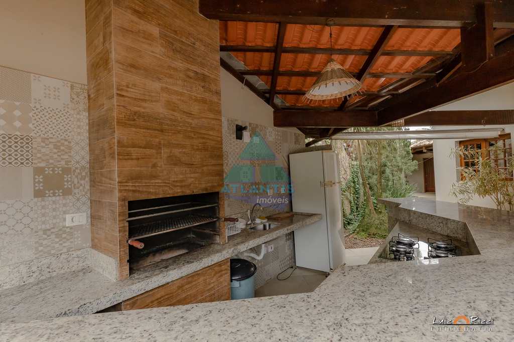 Casa em Ubatuba, no bairro Condomínio Lagoinha